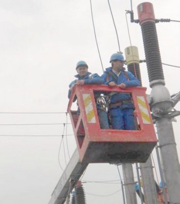 Mai multe zone din Constanţa rămân azi fără curent electric